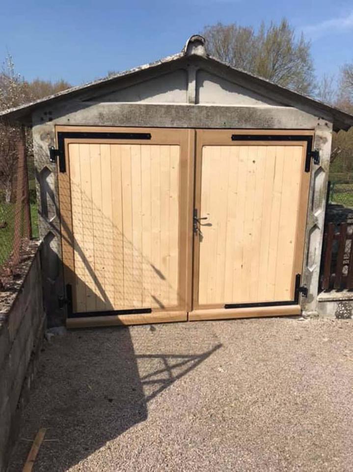 Fabrication meubles en bois Moulins-Engilbert