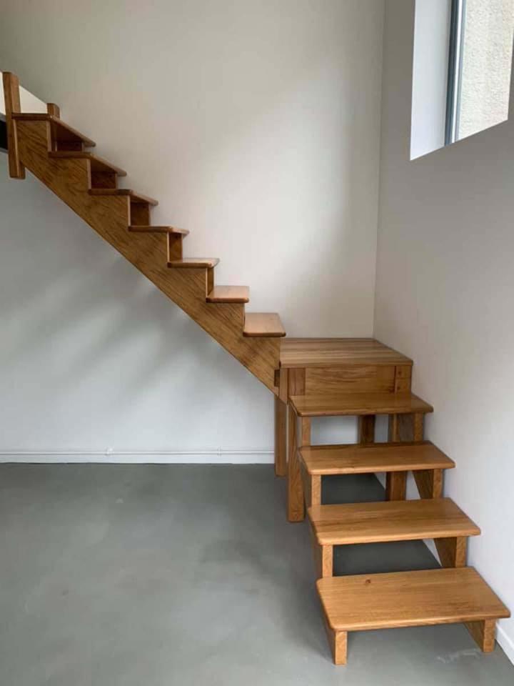 Fabrication meubles en bois, Moulins-Engilbert