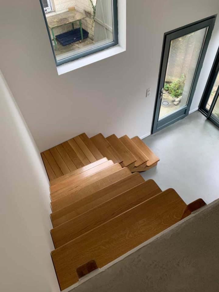 Fabrication meubles en bois, Moulins-Engilbert