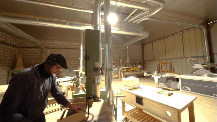 Fabrication menuiseries en bois Moulins-Engilbert