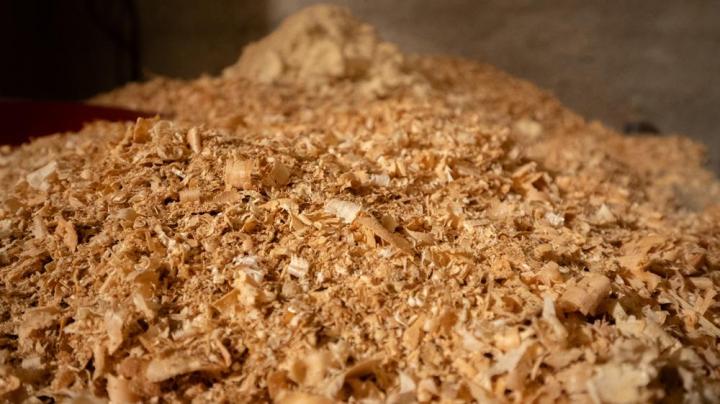 Fabrication menuiseries en bois Moulins-Engilbert